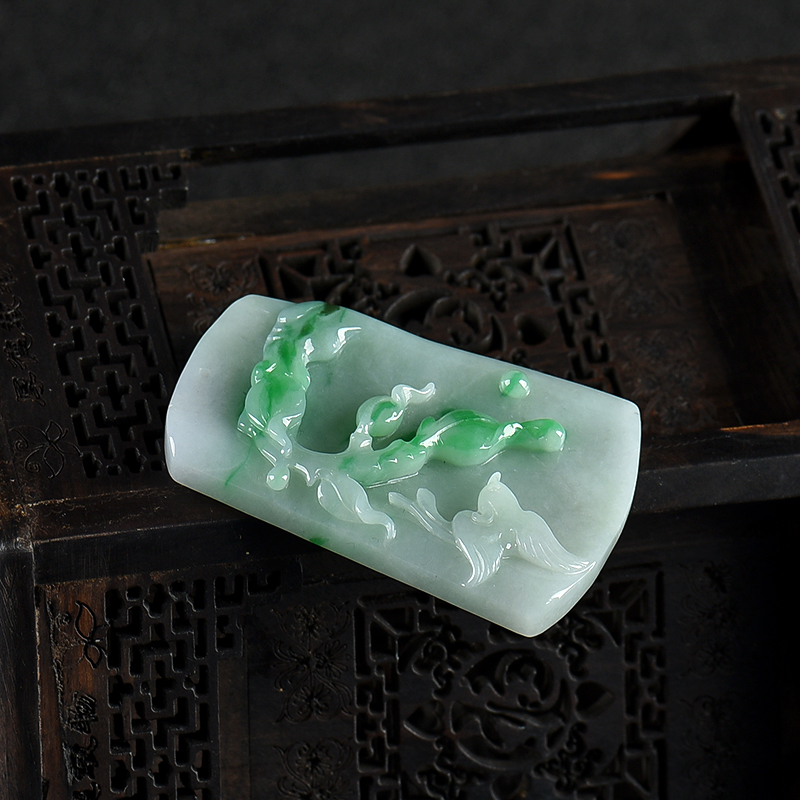 翡翠喜上眉梢吊坠-红掌柜