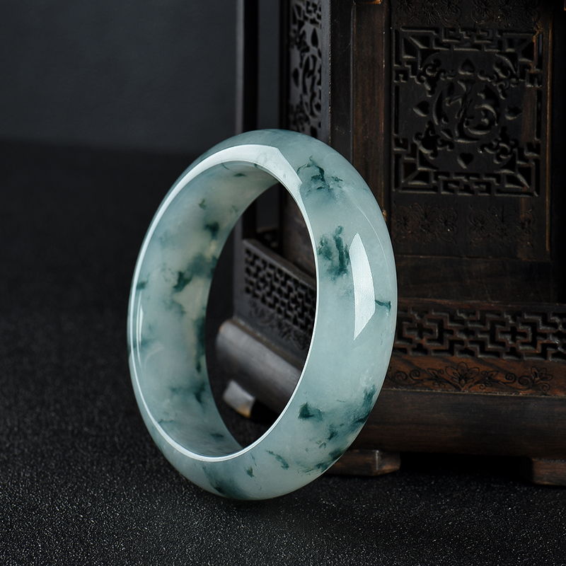 糯冰种飘花翡翠手镯-红掌柜