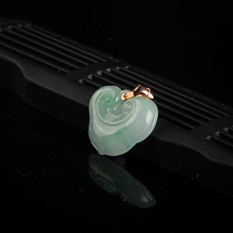 翡翠如意吊坠-红掌柜