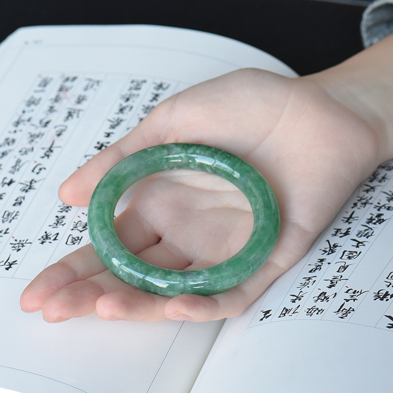 豆种深绿翡翠圆镯-红掌柜