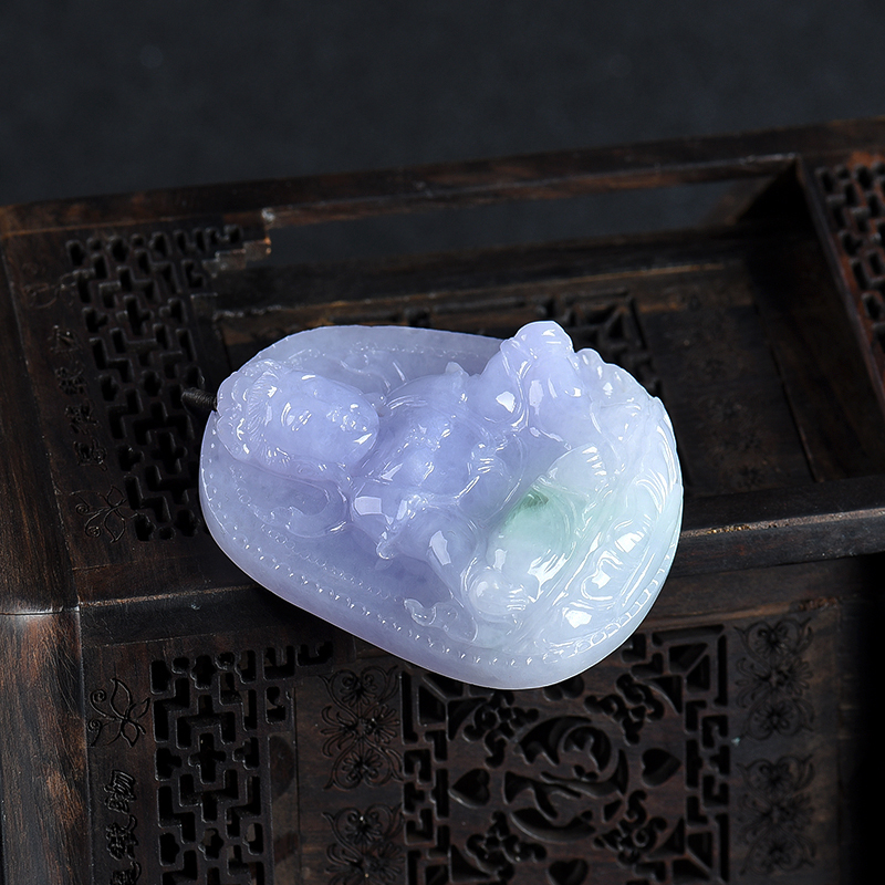 缅甸天然糯种翡翠观音吊坠-红掌柜