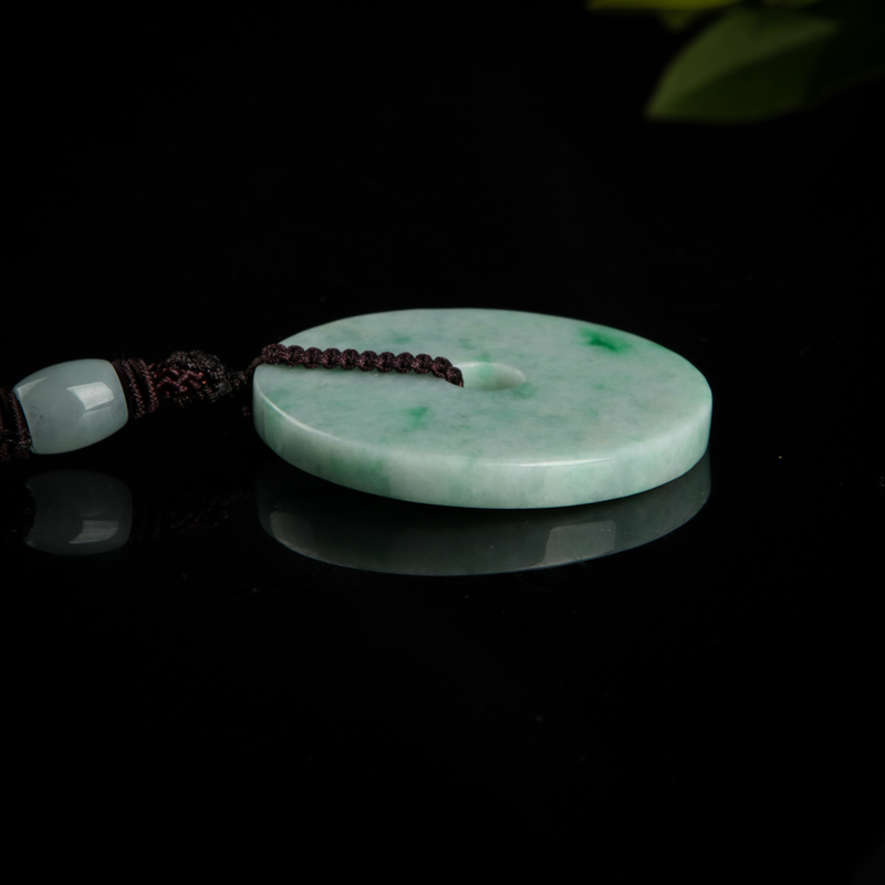 豆种翡翠平安扣吊坠