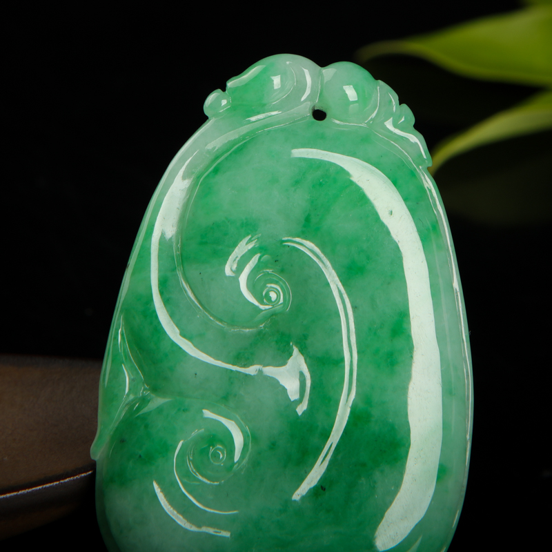 天然翡翠如意吊坠-红掌柜