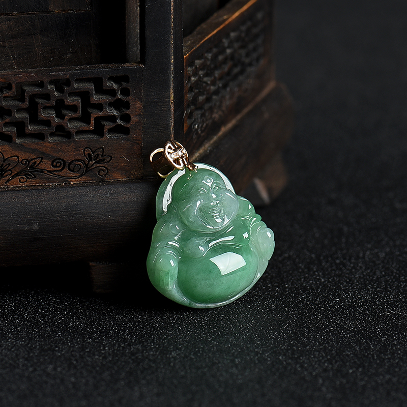 豆种飘翠翡翠佛吊坠-红掌柜