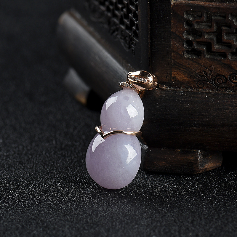 浅紫翡翠葫芦吊坠-红掌柜