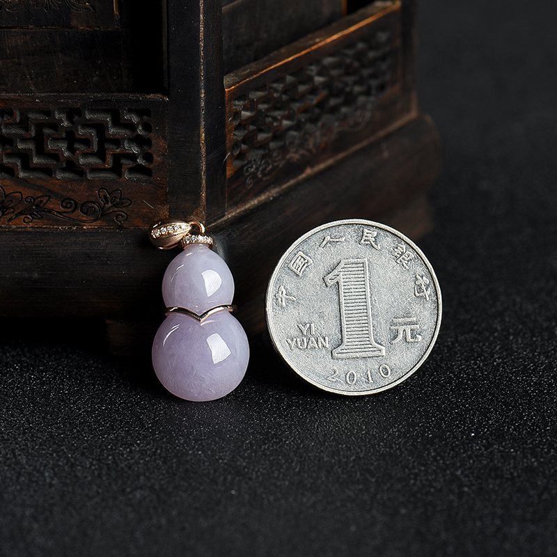 翡翠葫芦吊坠-红掌柜