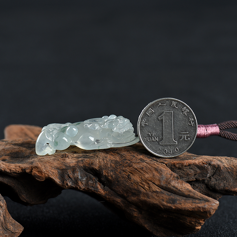 翡翠貔貅吊坠-红掌柜