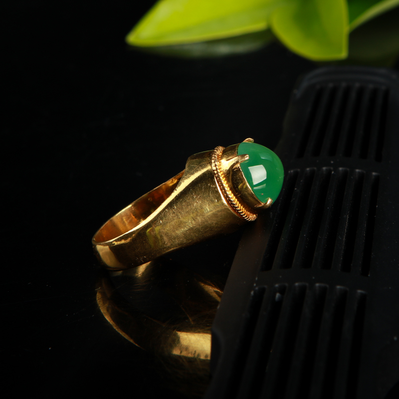 糯冰种翡翠戒面-红掌柜