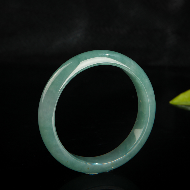 57.5mm豆种灰绿翡翠手镯-红掌柜