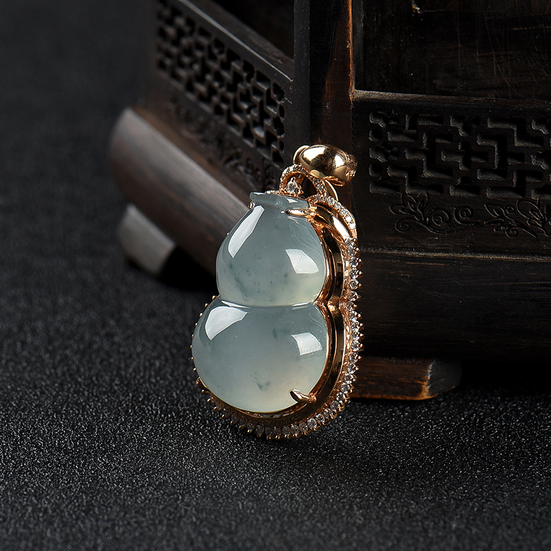 飘花翡翠葫芦吊坠-红掌柜