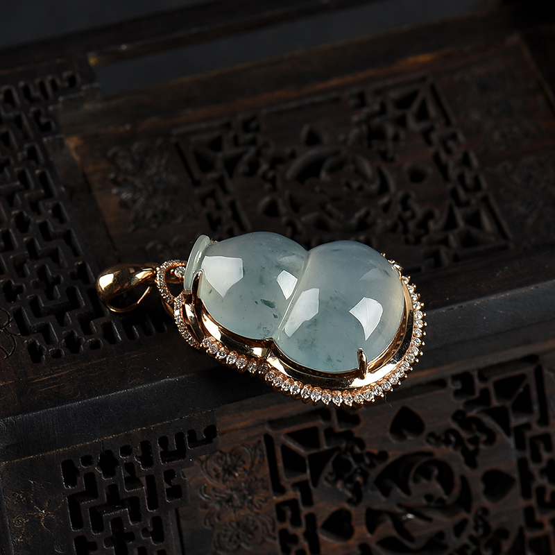 天然翡翠葫芦吊坠-红掌柜