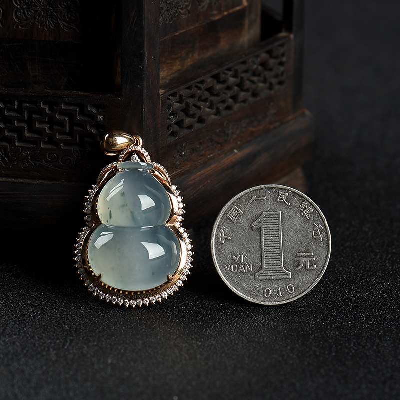 天然缅甸翡翠吊坠-红掌柜