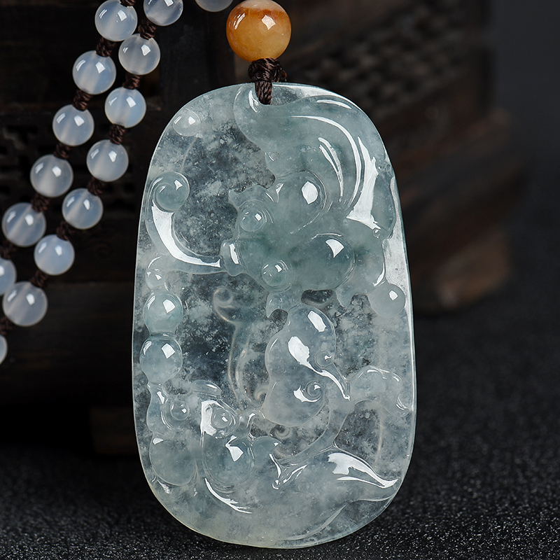 糯冰种飘花翡翠吊坠-红掌柜