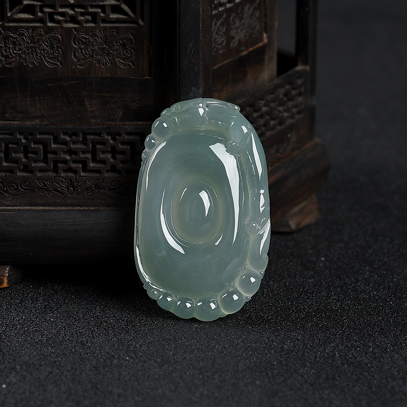 糯冰种灰绿翡翠福贝吊坠-红掌柜