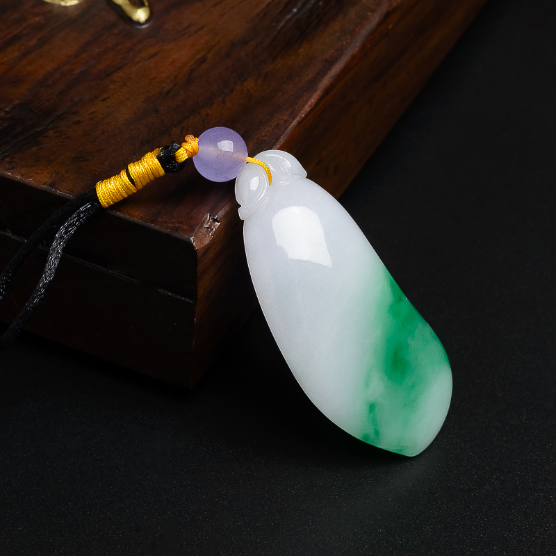 糯种飘绿翡翠福瓜吊坠-红掌柜珠宝