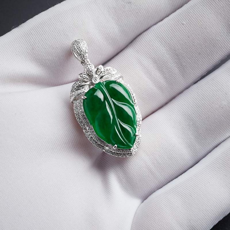 满绿翡翠叶子吊坠 - 红掌柜