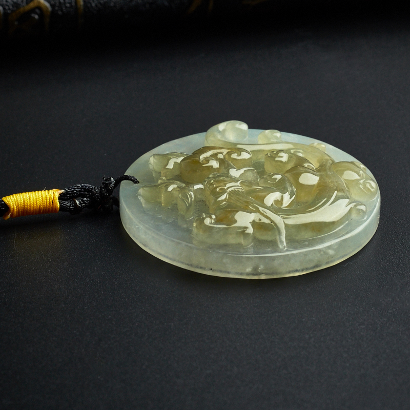 缅甸糯种淡绿飘黄翡翡翠吊坠-红掌柜