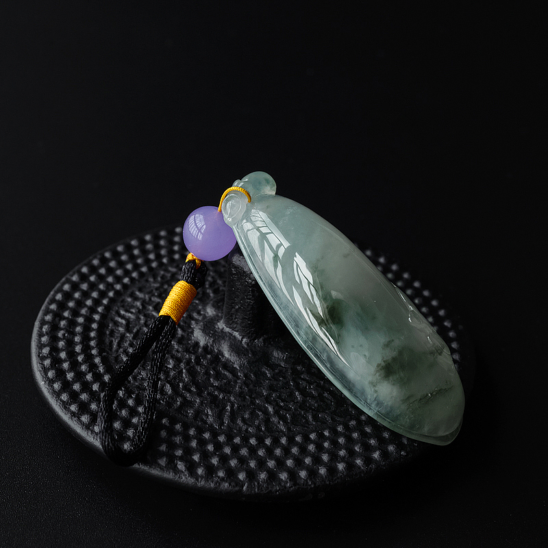 冰糯种翡翠-红掌柜