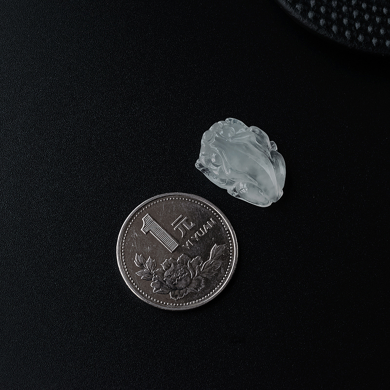 天然翡翠挂件-红掌柜