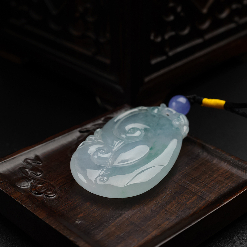 缅甸天然冰糯种翡翠如意吊坠-红掌柜