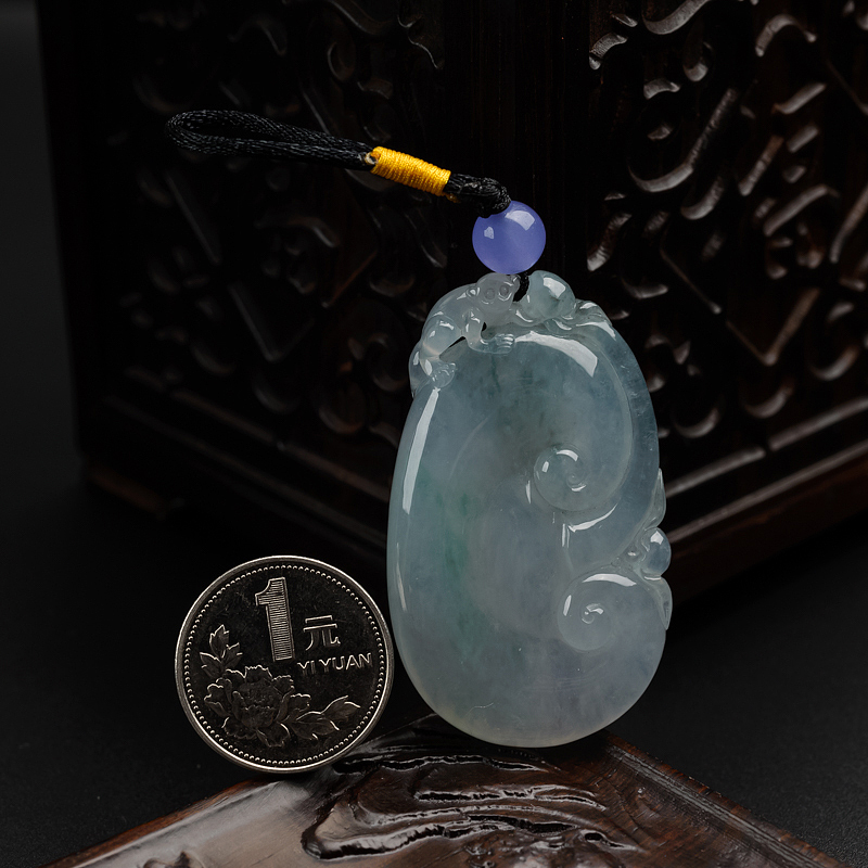 冰糯种飘花翡翠如意吊坠-红掌柜
