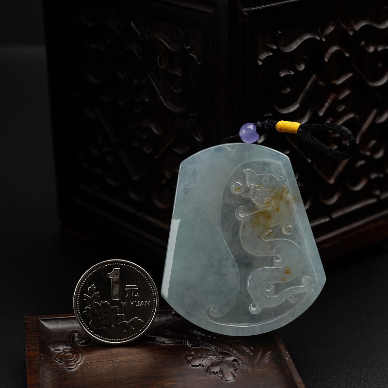 浅绿飘黄翡翡翠古龙吊坠-红掌柜