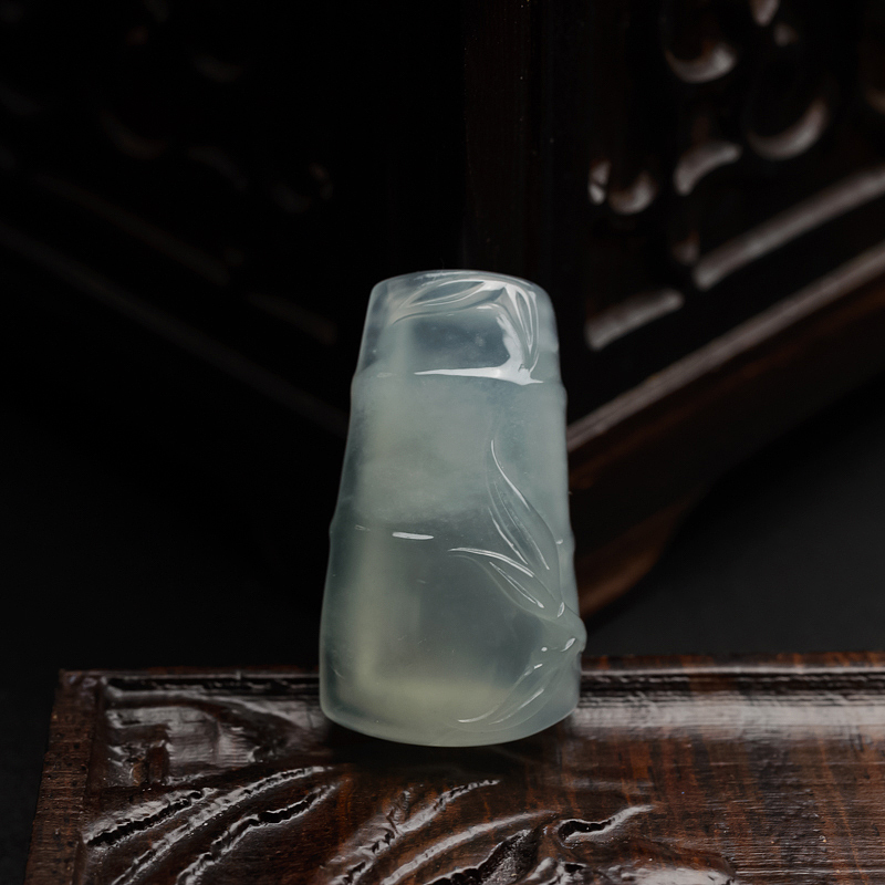 缅甸天然冰糯种浅绿翡翠竹节吊坠-红掌柜