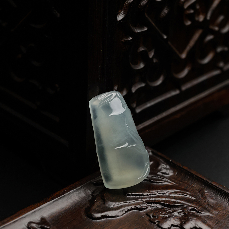 缅甸冰糯种浅绿翡翠竹节吊坠-红掌柜