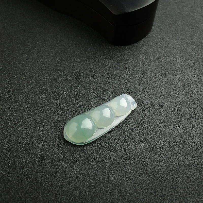 缅甸糯种翡翠福豆吊坠 - 红掌柜