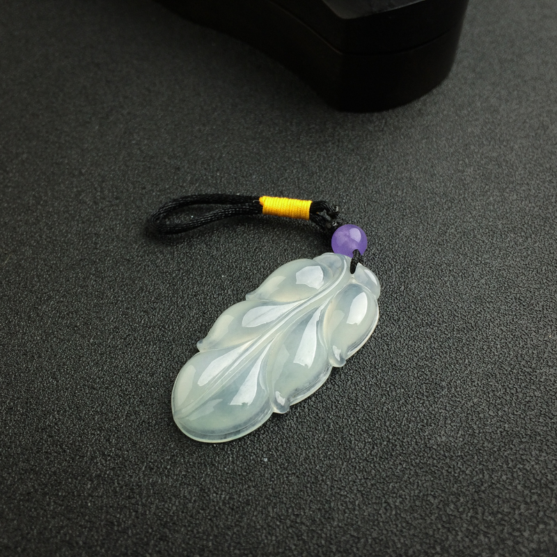 缅甸冰糯种翡翠叶子吊坠 - 红掌柜