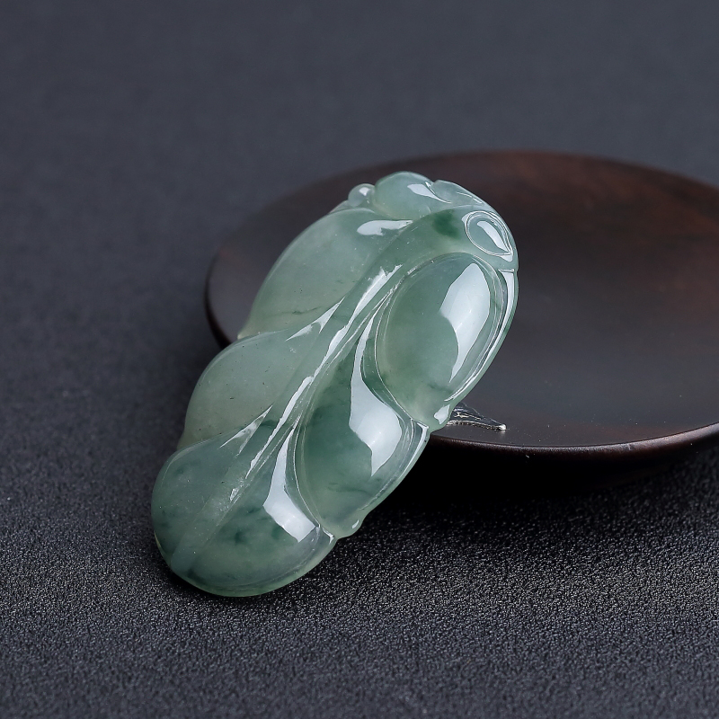 天然糯冰种飘花翡翠叶子吊坠-红掌柜