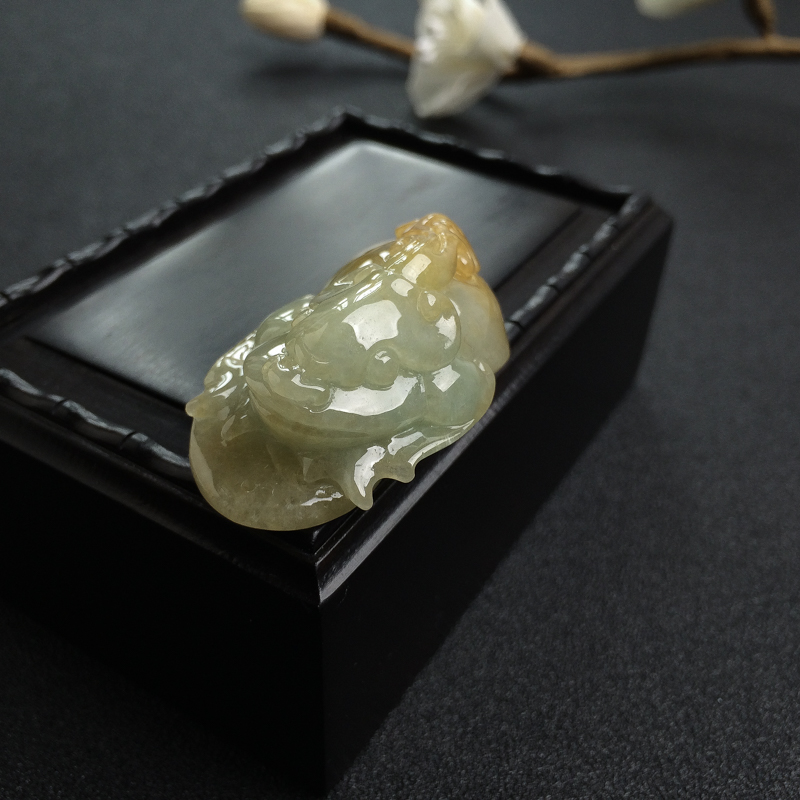 缅甸糯种俏色翡翠三足金蟾吊坠-红掌柜