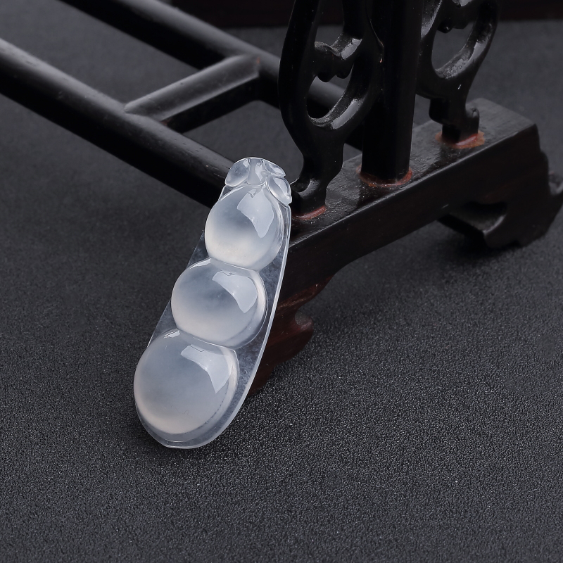 翡翠福豆吊坠-红掌柜