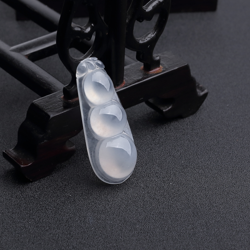 冰种翡翠吊坠-红掌柜