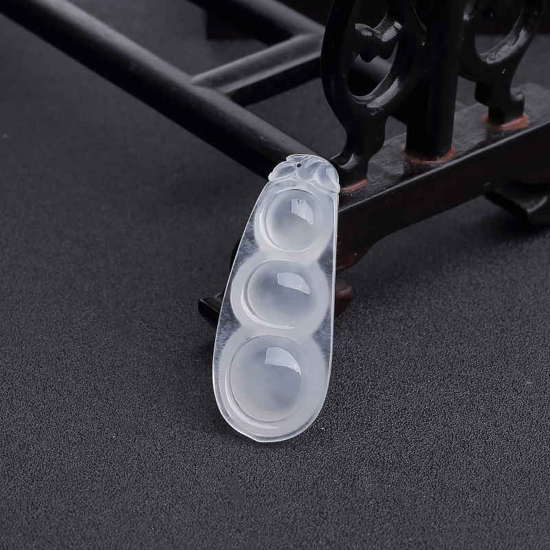 冰种翡翠福豆-红掌柜