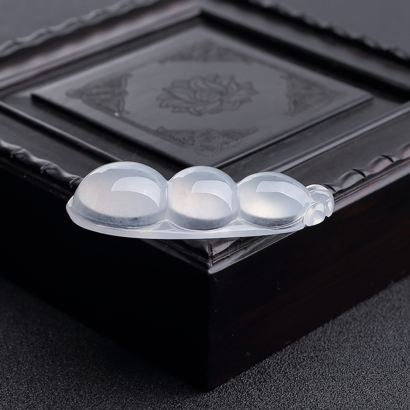 缅甸翡翠福豆吊坠-红掌柜