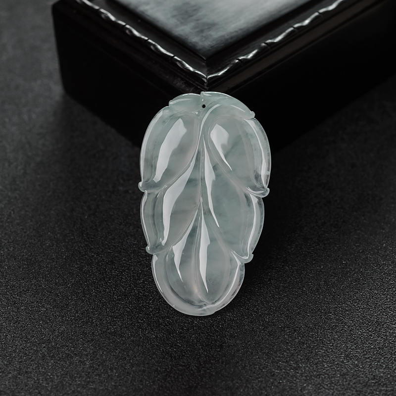 翡翠叶子吊坠-红掌柜