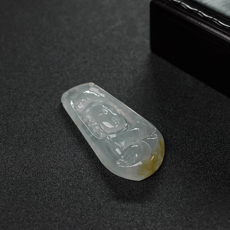 糯冰种俏色翡翠吊坠-红掌柜