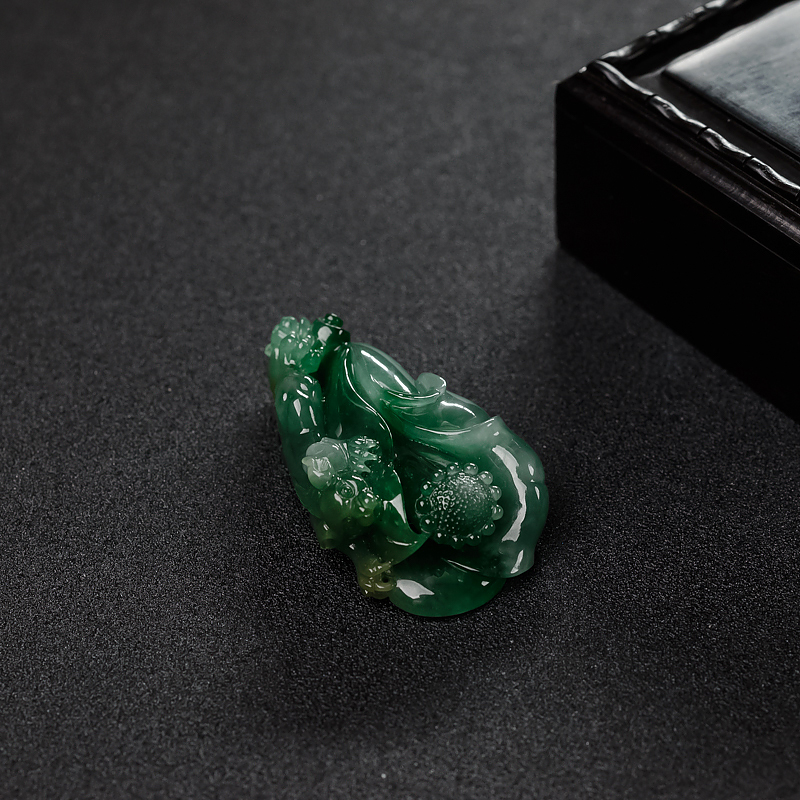 天然翡翠牵牛花吊坠-红掌柜