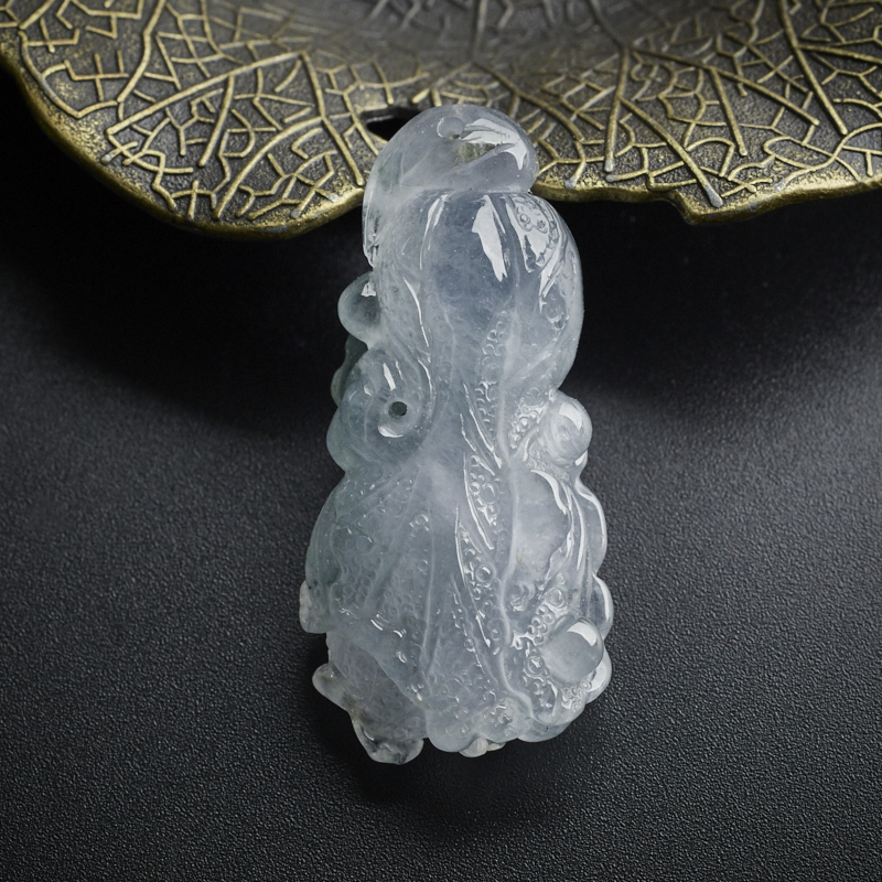 冰糯种翡翠蓝底飘绿白菜吊坠 - 红掌柜珠宝