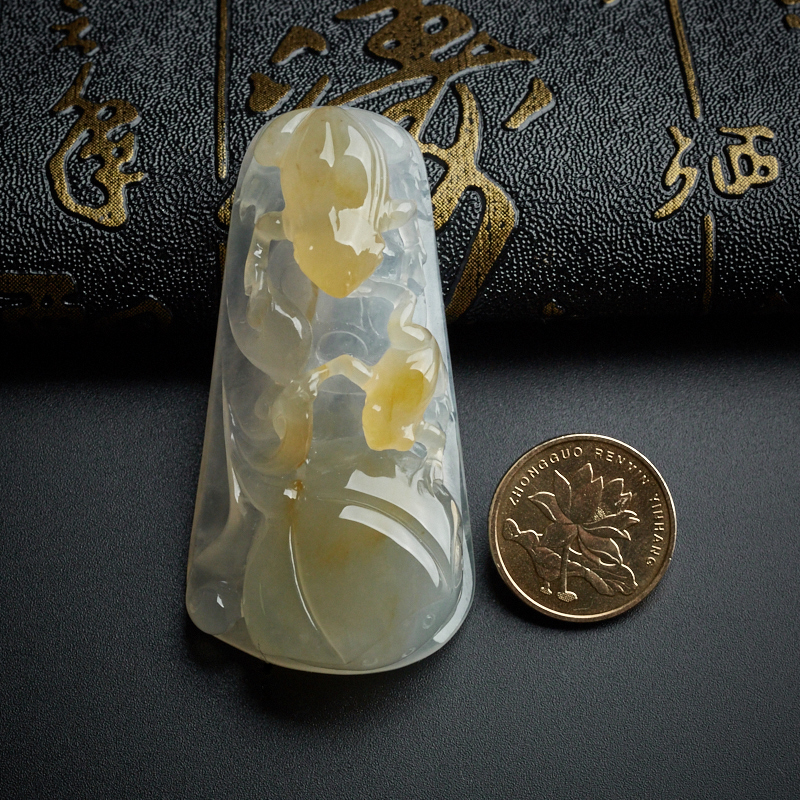 天然翡翠挂件-红掌柜珠宝