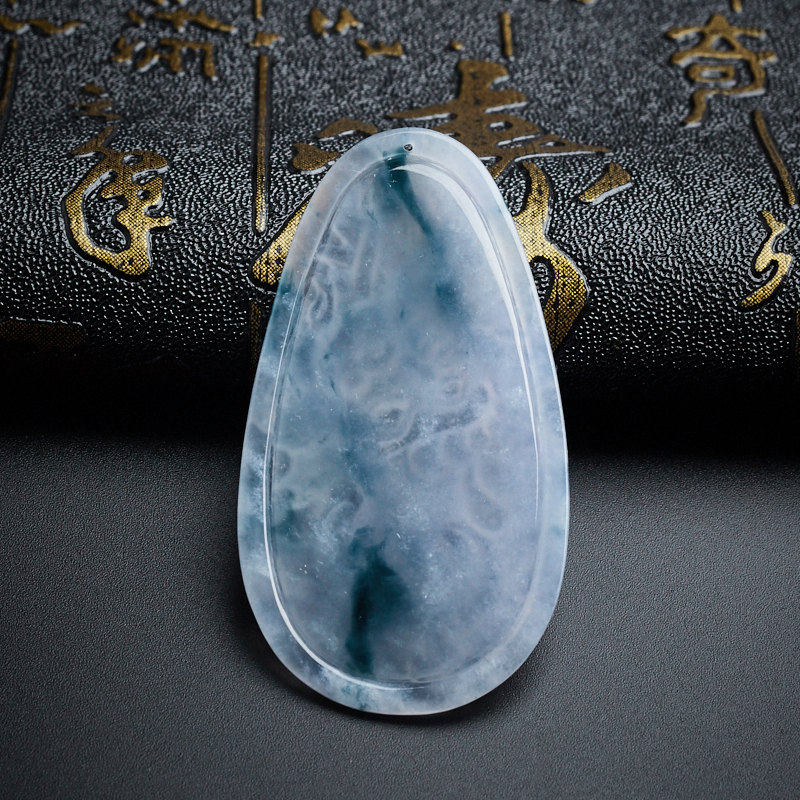 冰种春色飘花翡翠龙牌吊坠 - 红掌柜