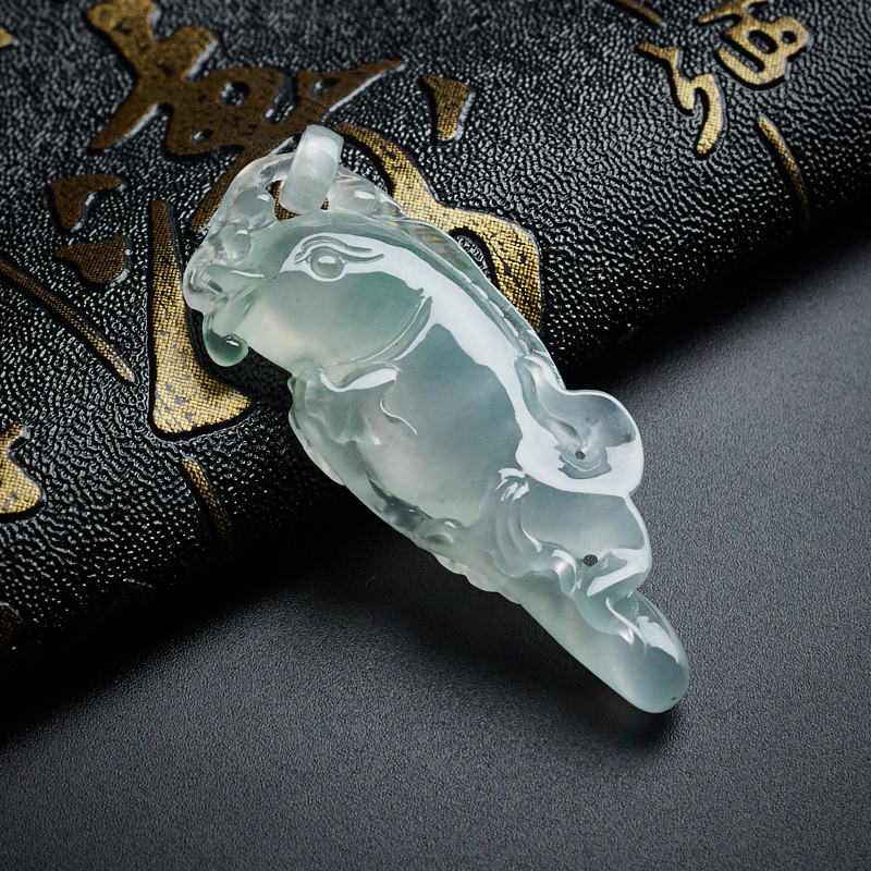 天然冰糯种翡翠年年有余吊坠 - 红掌柜