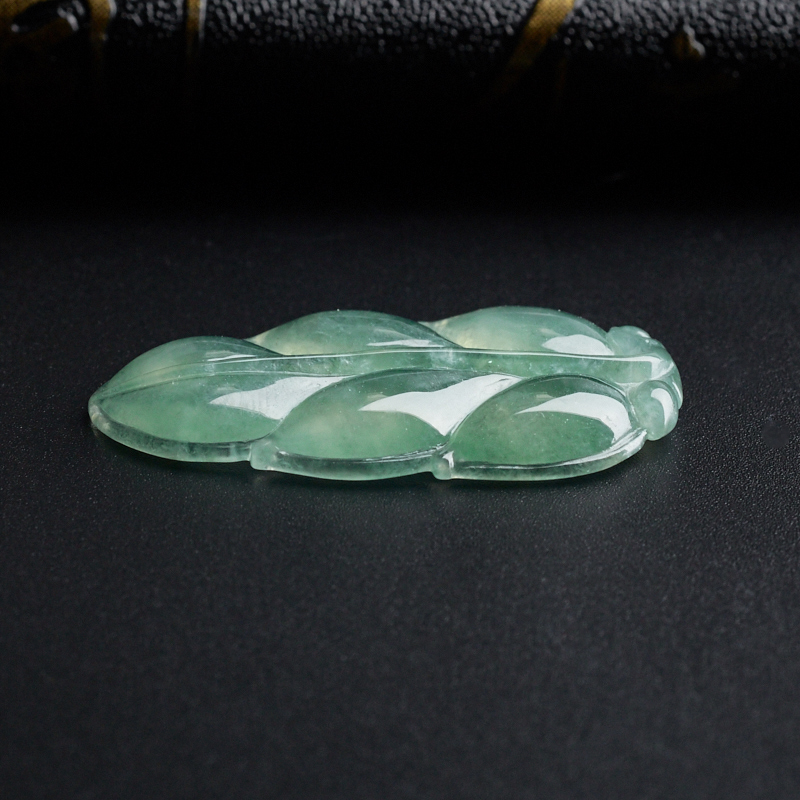 晴水翡翠树叶吊坠 - 红掌柜