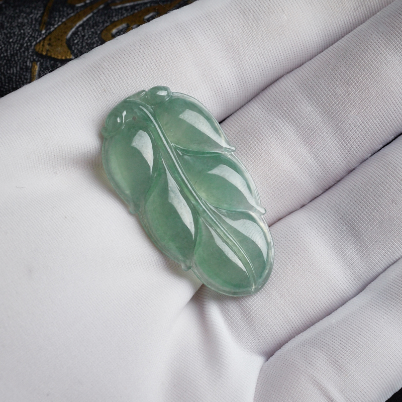 冰糯种晴水翡翠吊坠 - 红掌柜