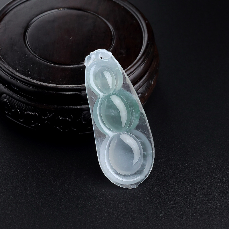 缅甸天然淡绿翡翠福豆吊坠-红掌柜