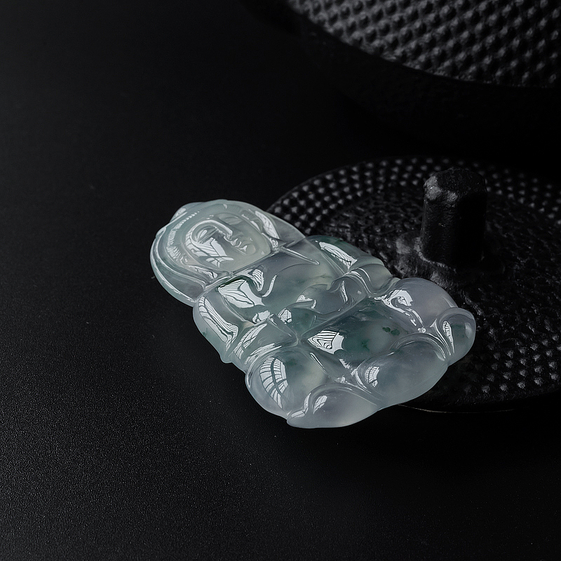 冰糯种飘花翡翠观音-红掌柜