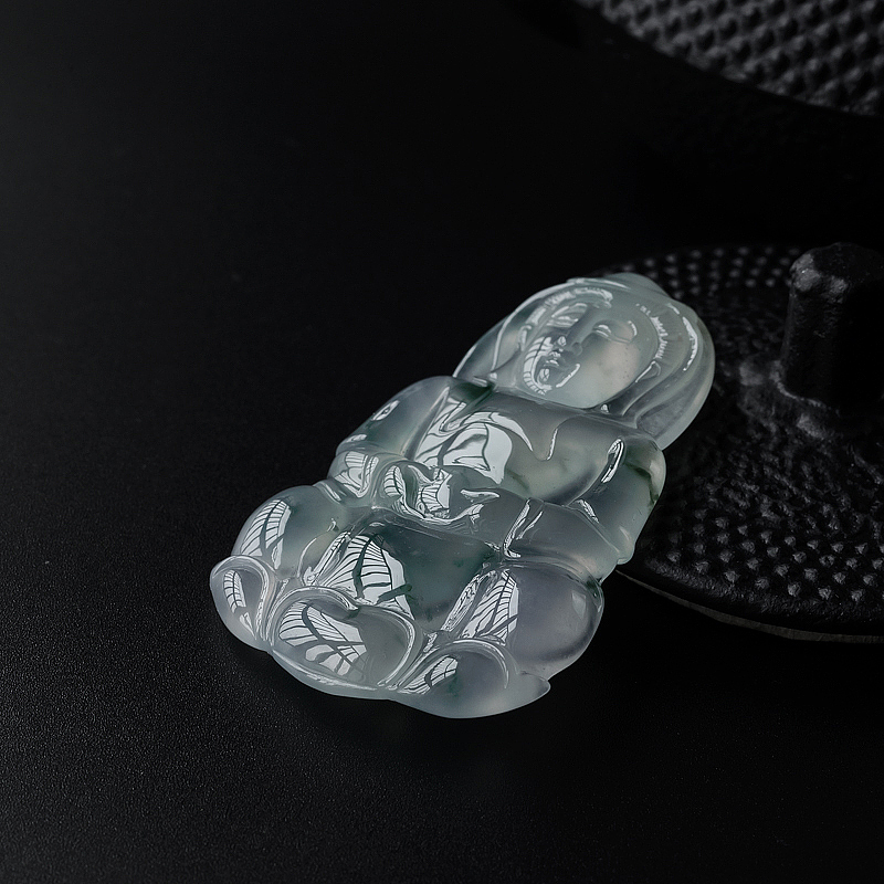 冰糯种翡翠观音-红掌柜