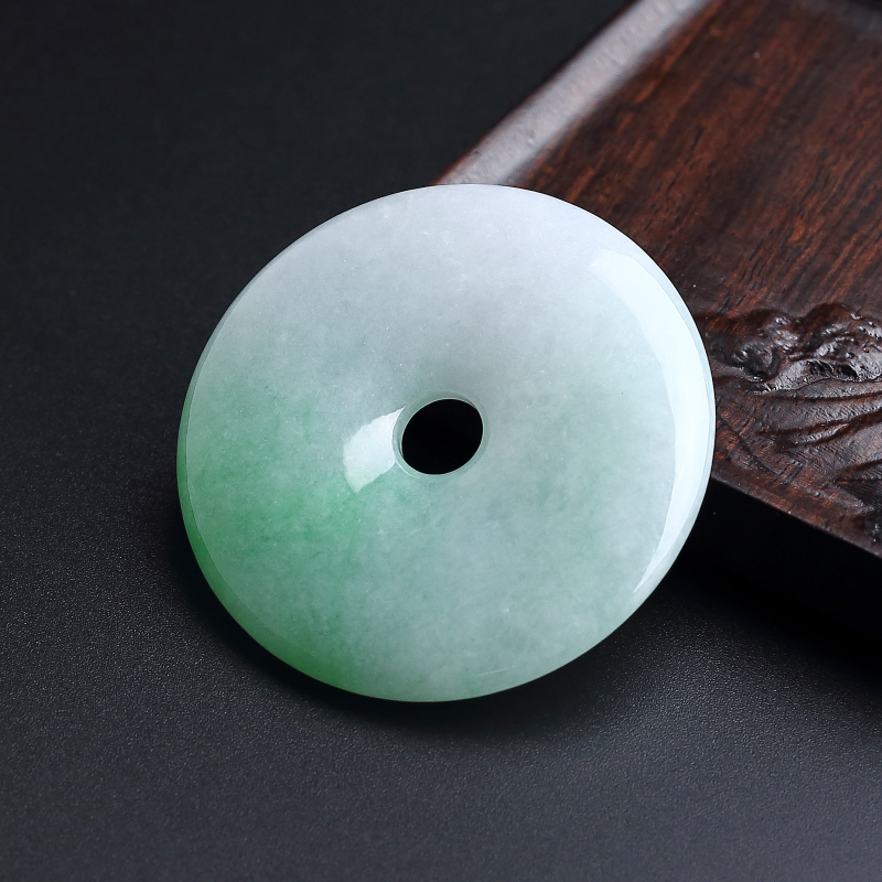 豆绿翡翠平安扣吊坠 - 红掌柜