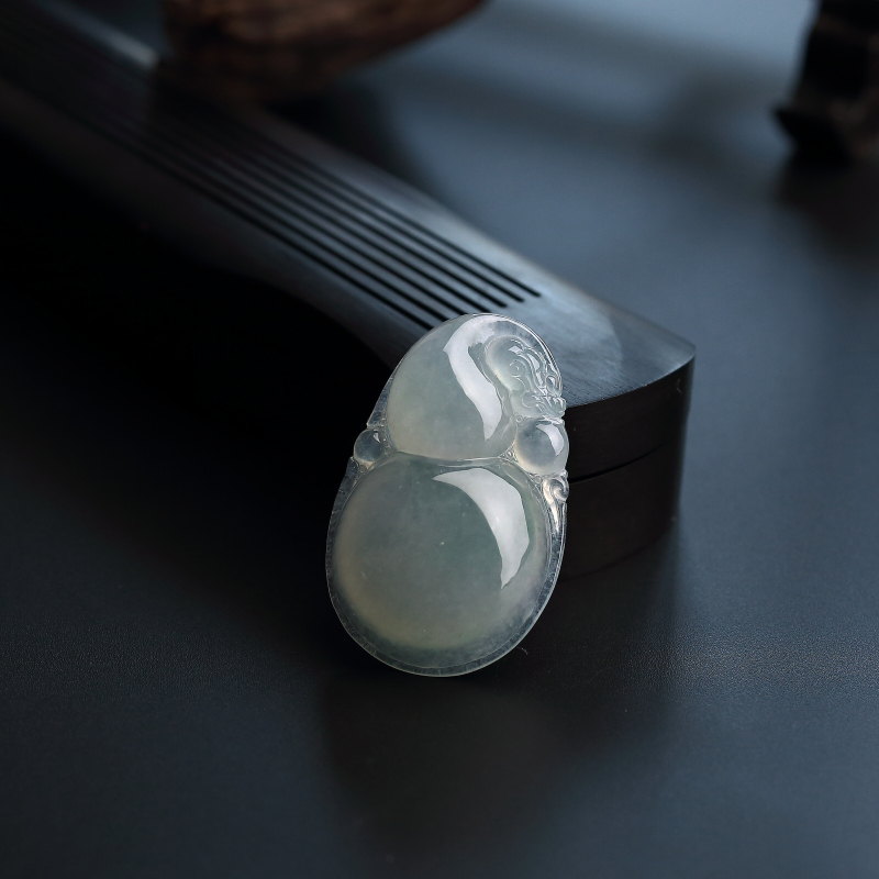 糯种翡翠葫芦吊坠-红掌柜